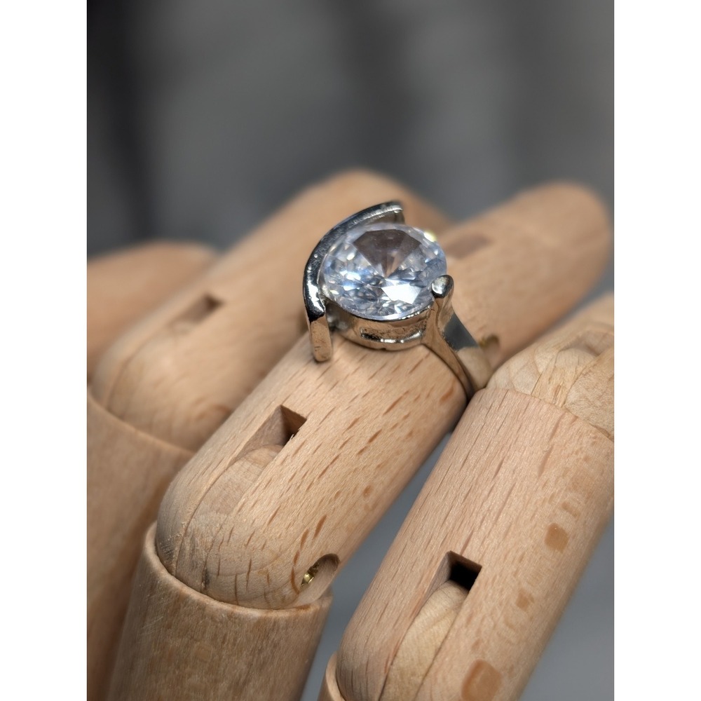Sterling Silver 925 HUGE CZ Modernist Jewelry Half Bezel Hearts Ring Size 7